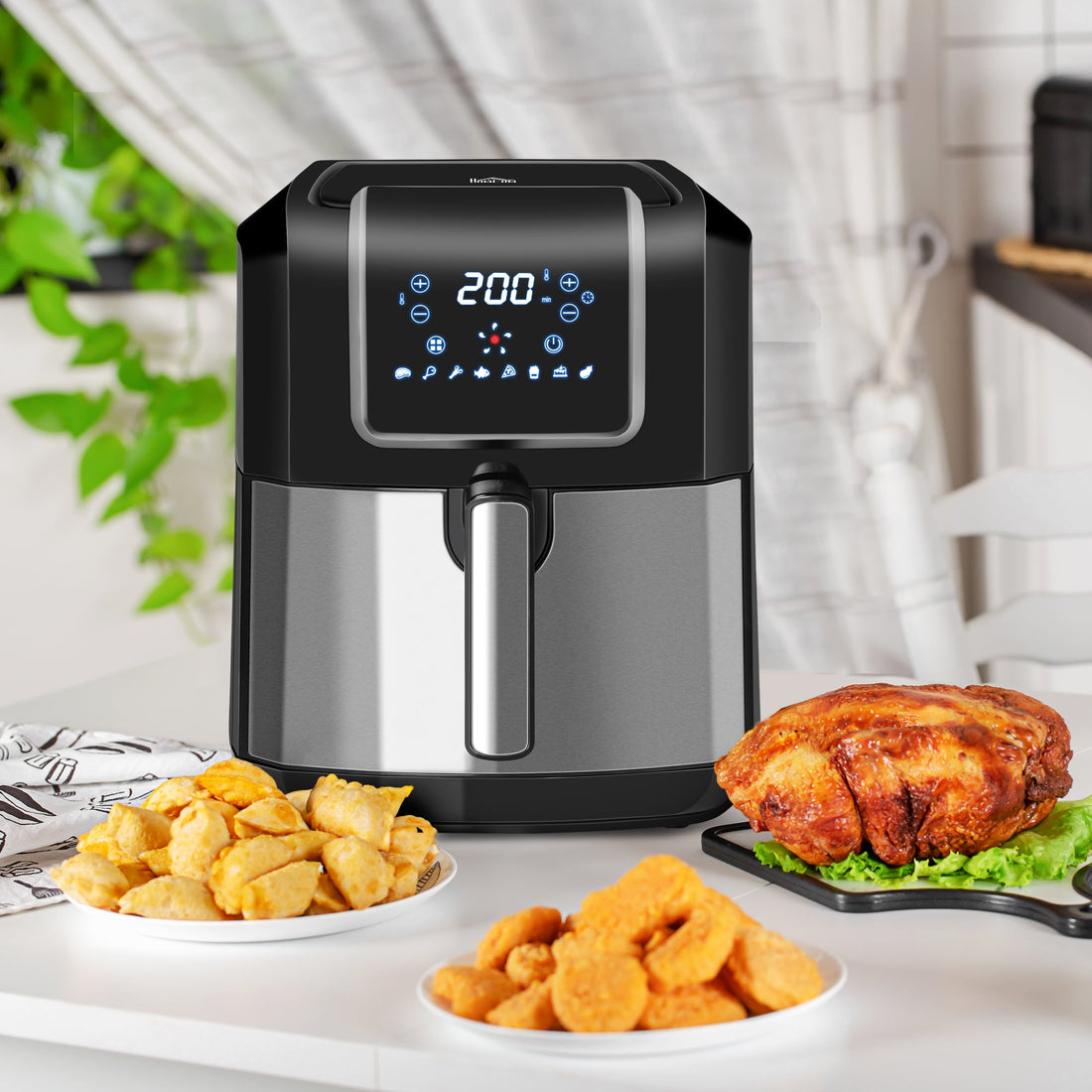 6.5L Single Basket Air Fryer, 80-200°C Temperature, Black and Gold Tone