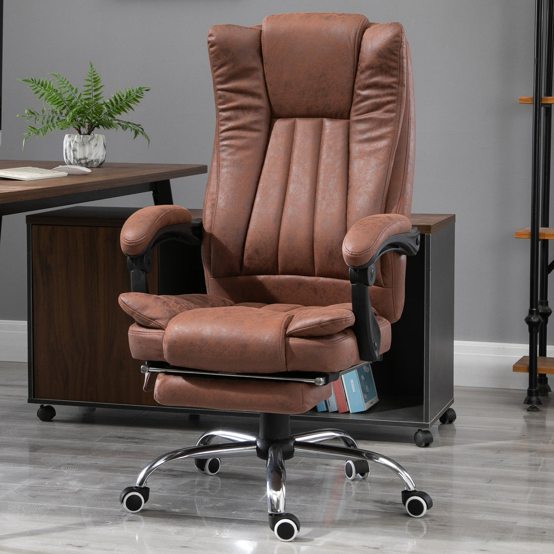 Office Chair with Massage and Heat, Microfibre Reclining Computer Desk Chair with Footrest and Adjustable Height, Swivel Wheels for Home Office, Brown